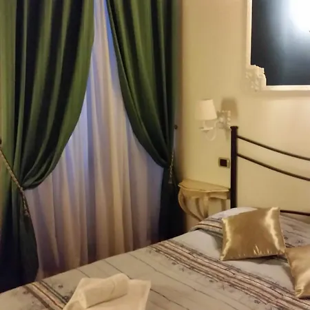 Diapason Colosseo Oda ve Kahvaltı Roma